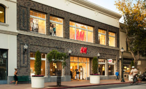 H&M storefront